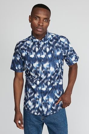 → Short Sleeved Shirts 2024 | Shop shirts from the official Matinique store